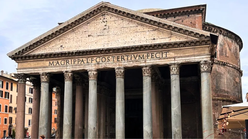 pantheon rome dress code